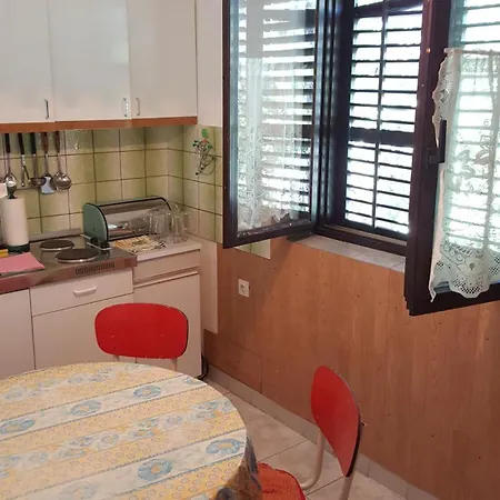 Holiday home Paula Jadranovo